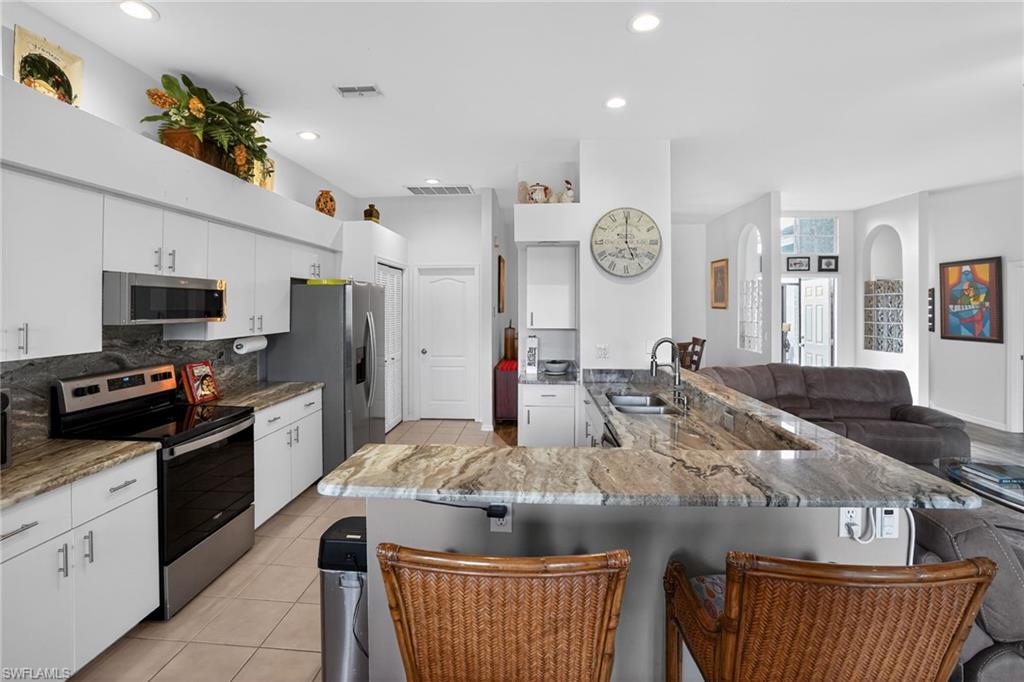 OLDE HICKORY GOLF & COUNTRY CLUB - Residential