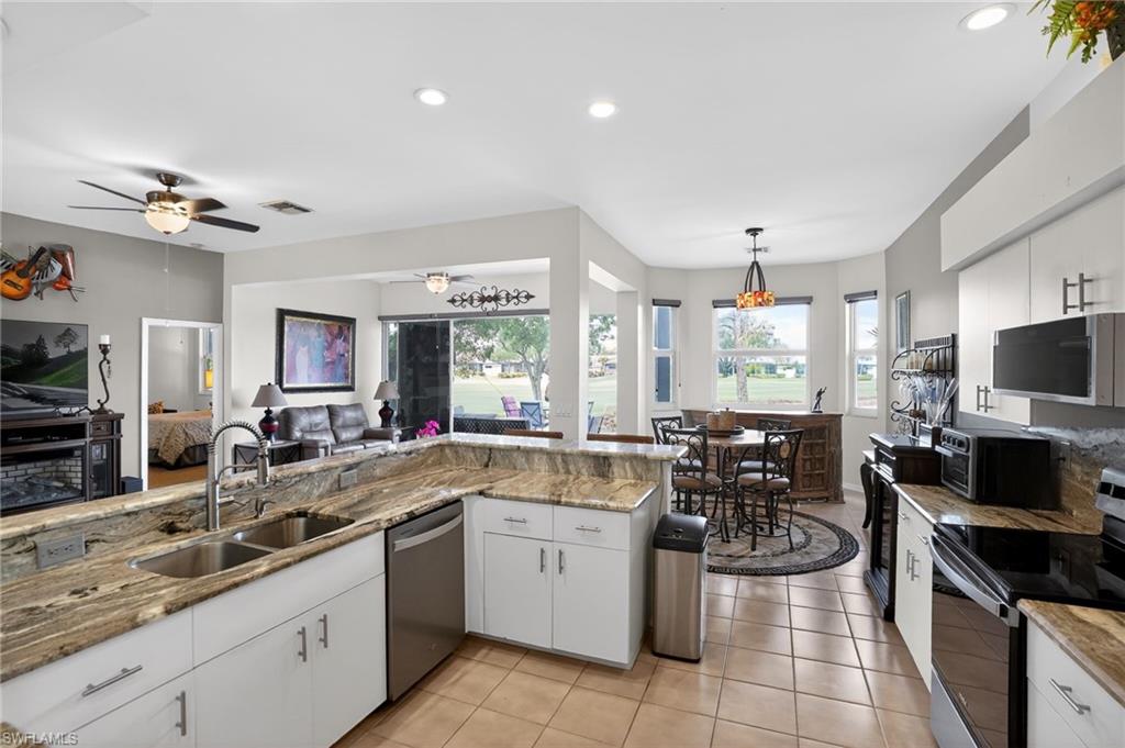 OLDE HICKORY GOLF & COUNTRY CLUB - Residential