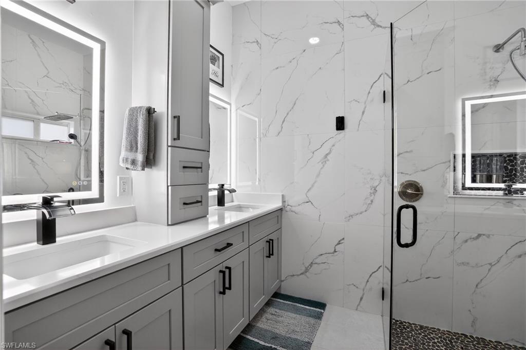 OLDE HICKORY GOLF & COUNTRY CLUB - Residential