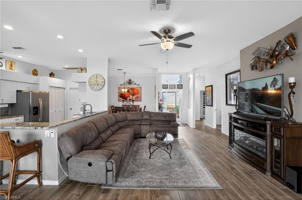 OLDE HICKORY GOLF & COUNTRY CLUB - Residential