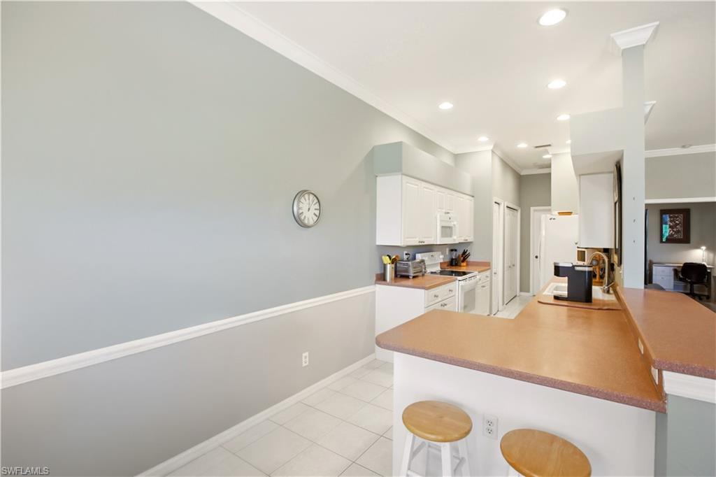 HIGHLAND WOODS VILLAS - Residential