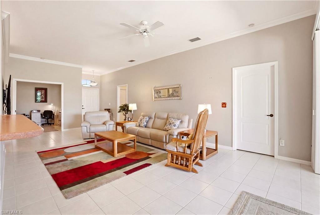 HIGHLAND WOODS VILLAS - Residential