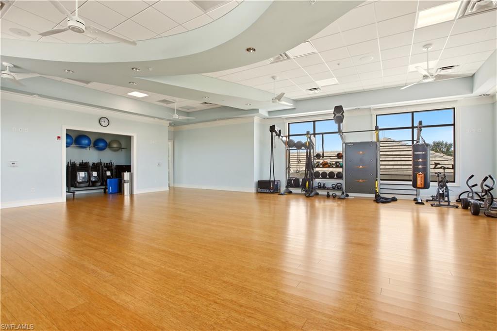 HIGHLAND WOODS VILLAS - Residential