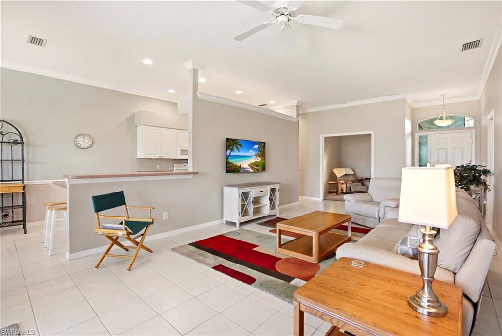 HIGHLAND WOODS VILLAS - Residential