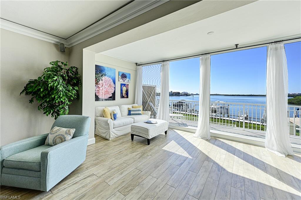 4975 Bonita Beach RD 106