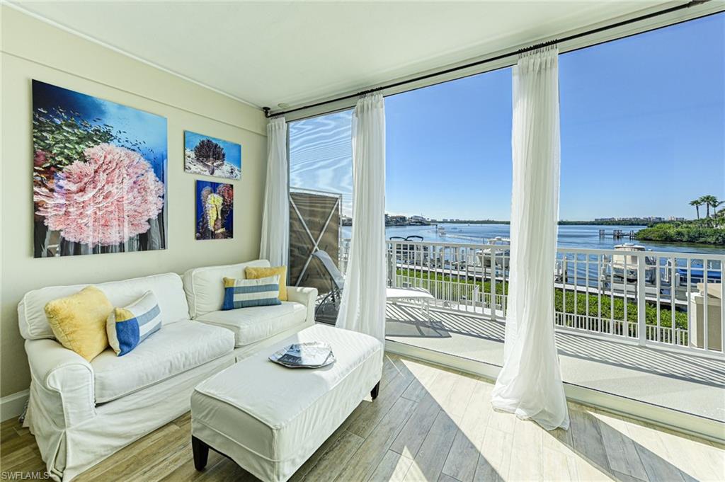 4975 Bonita Beach RD 106