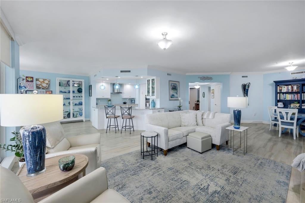 1060 BORGHESE LN 1404