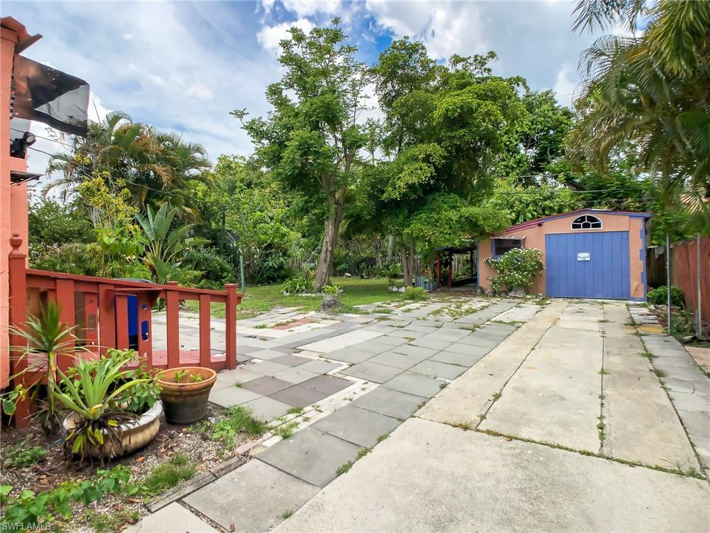 ALABAMA GROVE TERRACE - Residential