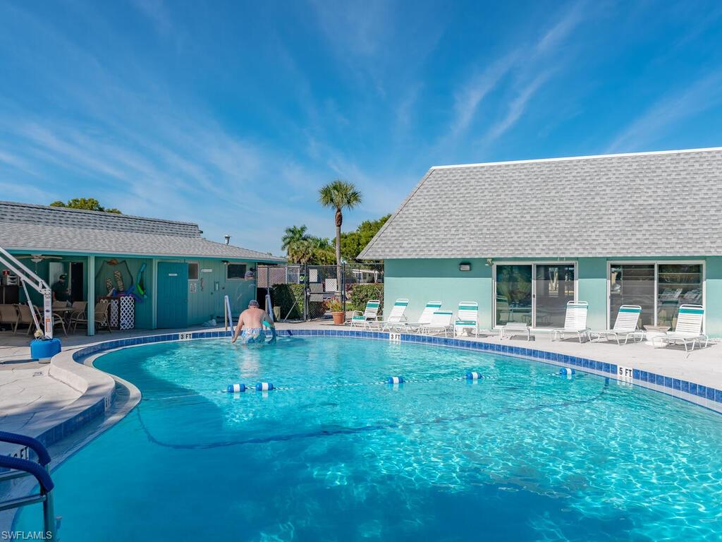 WEST WIND ESTATES - Residential