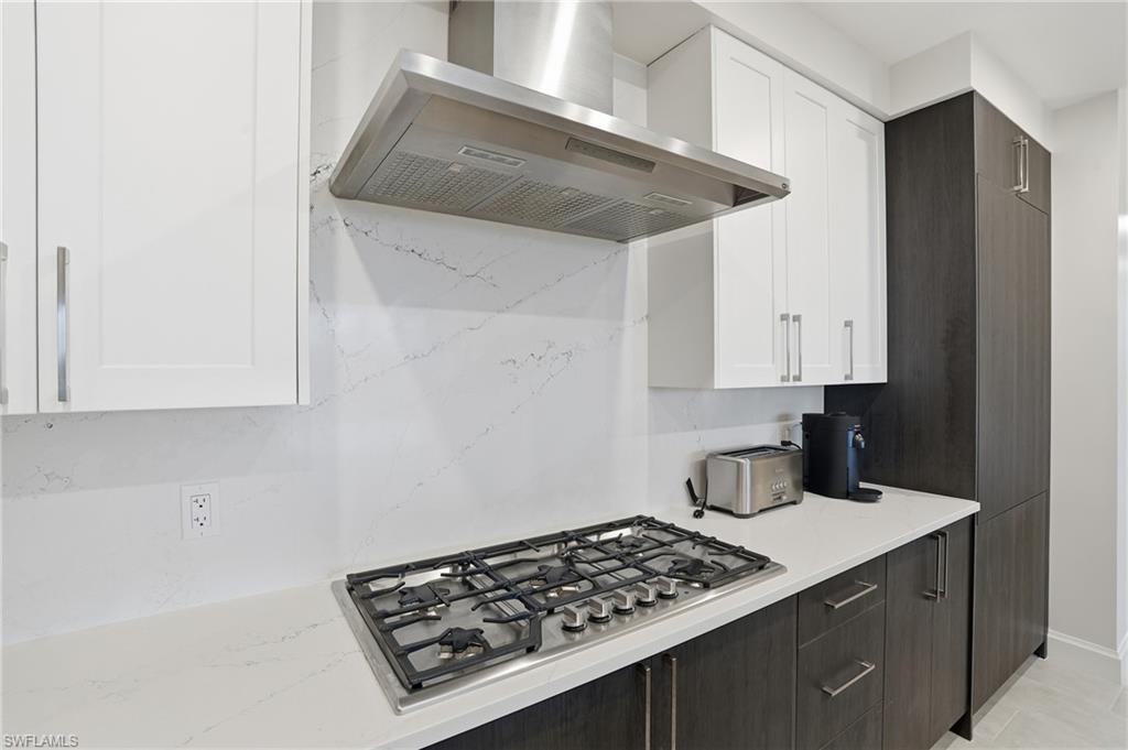 ELEVEN ELEVEN CENTRAL - Residential Lease