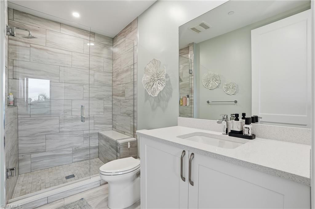 ELEVEN ELEVEN CENTRAL - Residential Lease