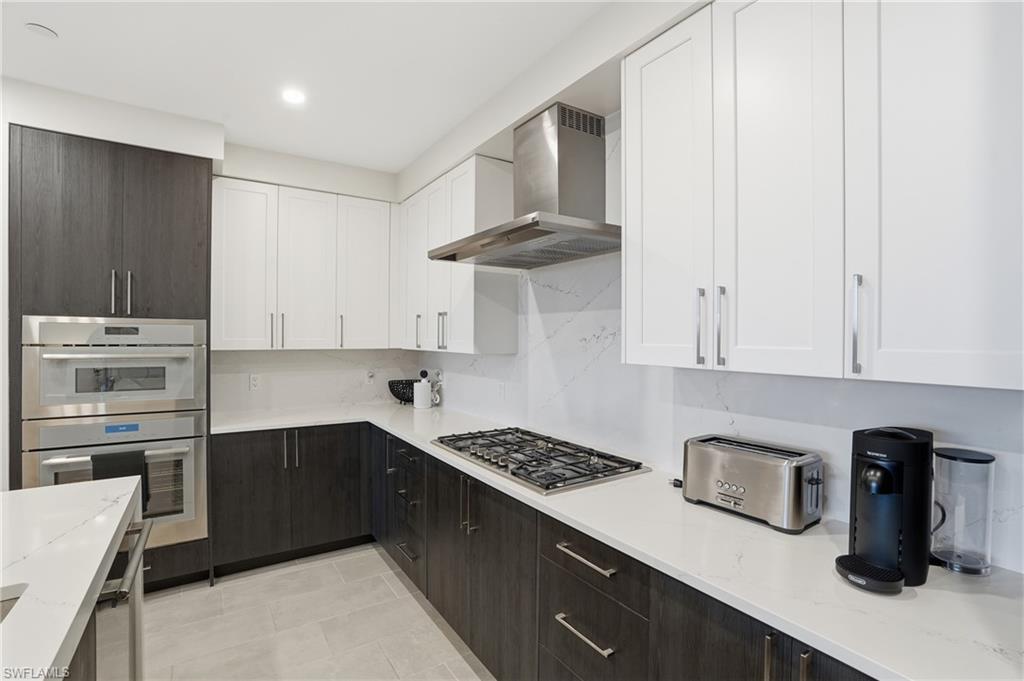 ELEVEN ELEVEN CENTRAL - Residential Lease