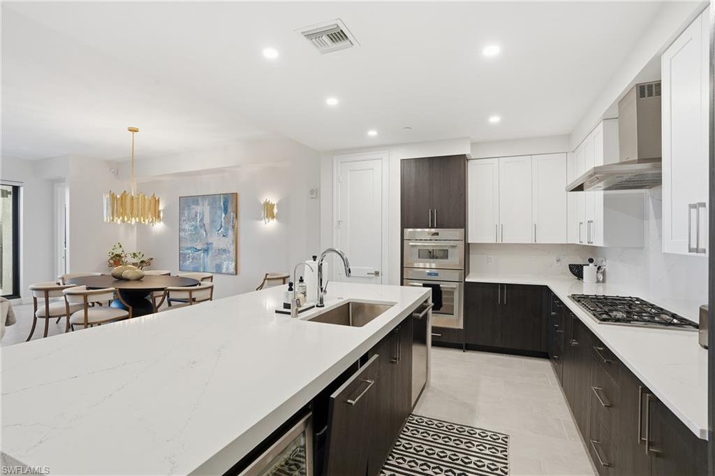 ELEVEN ELEVEN CENTRAL - Residential Lease