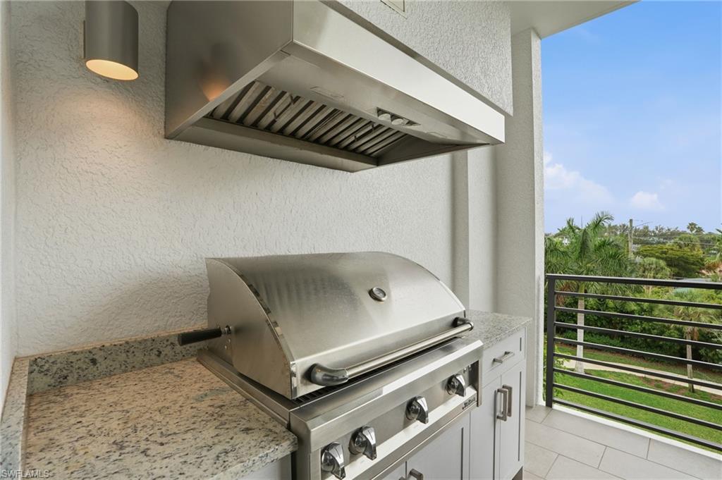 ELEVEN ELEVEN CENTRAL - Residential Lease