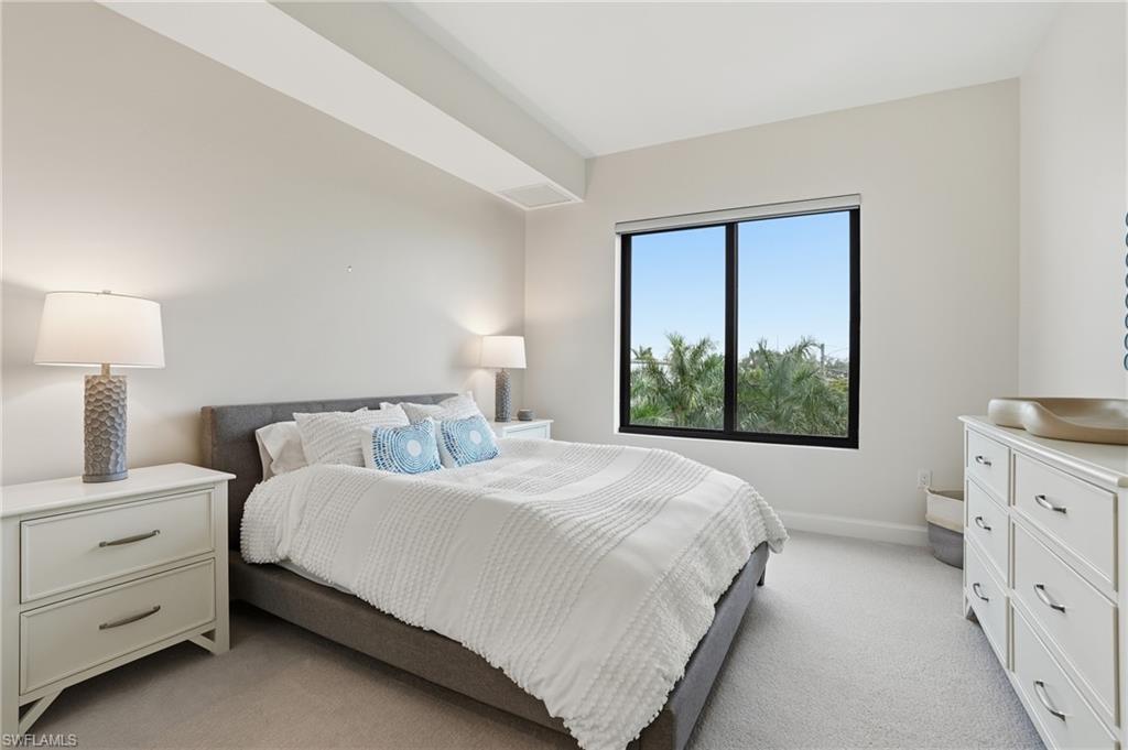 ELEVEN ELEVEN CENTRAL - Residential Lease