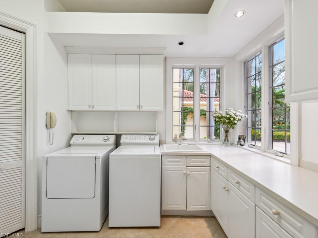 ROOKERY LAKE - Residential