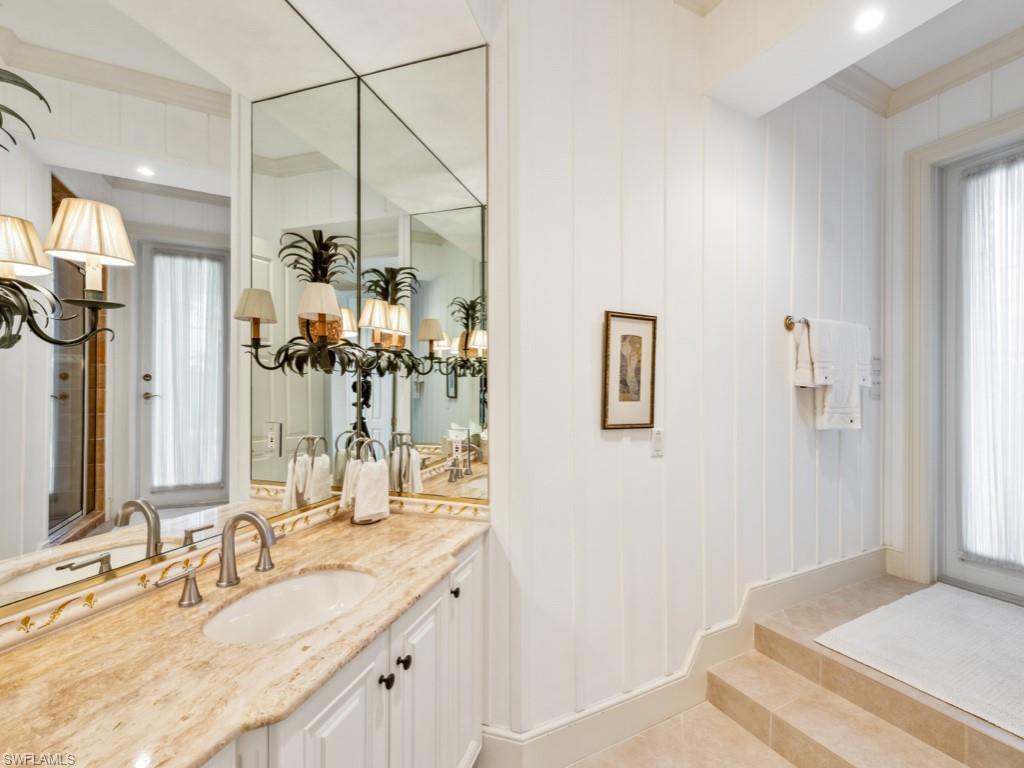 ROOKERY LAKE - Residential