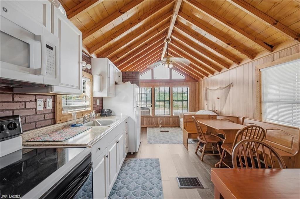 825 Copeland AVE S 20