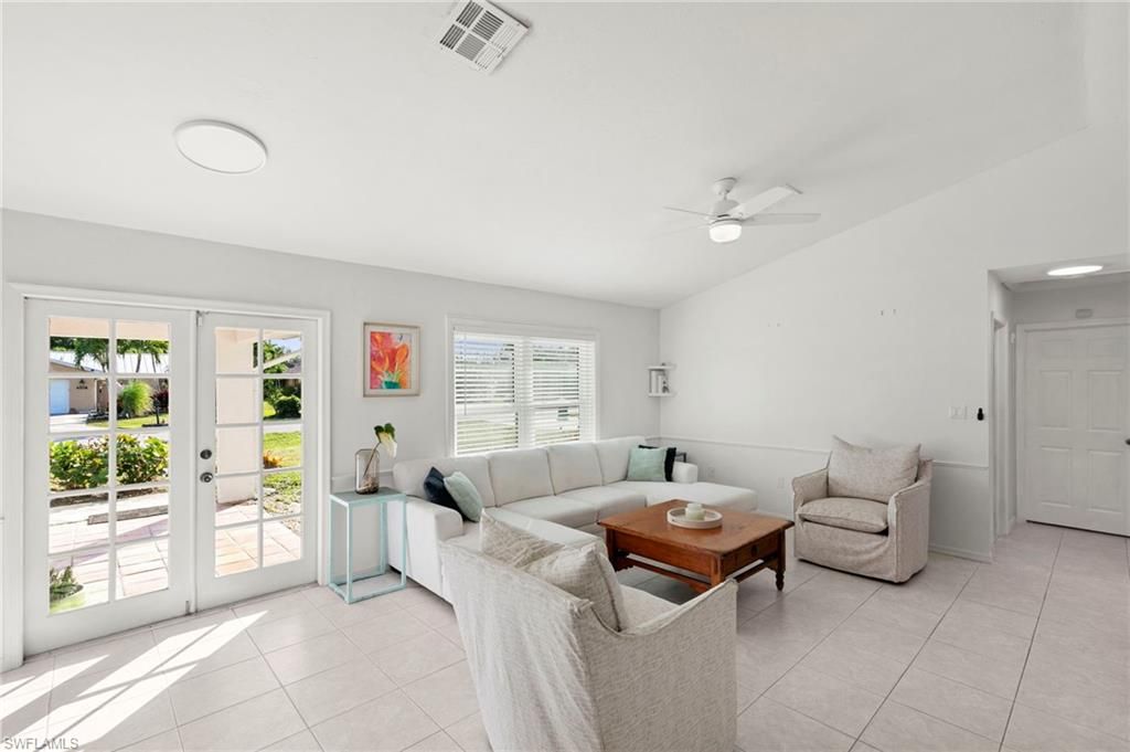 Photo of 4523 Robin AVE, NAPLES, FL 34104 (MLS # 225081977)