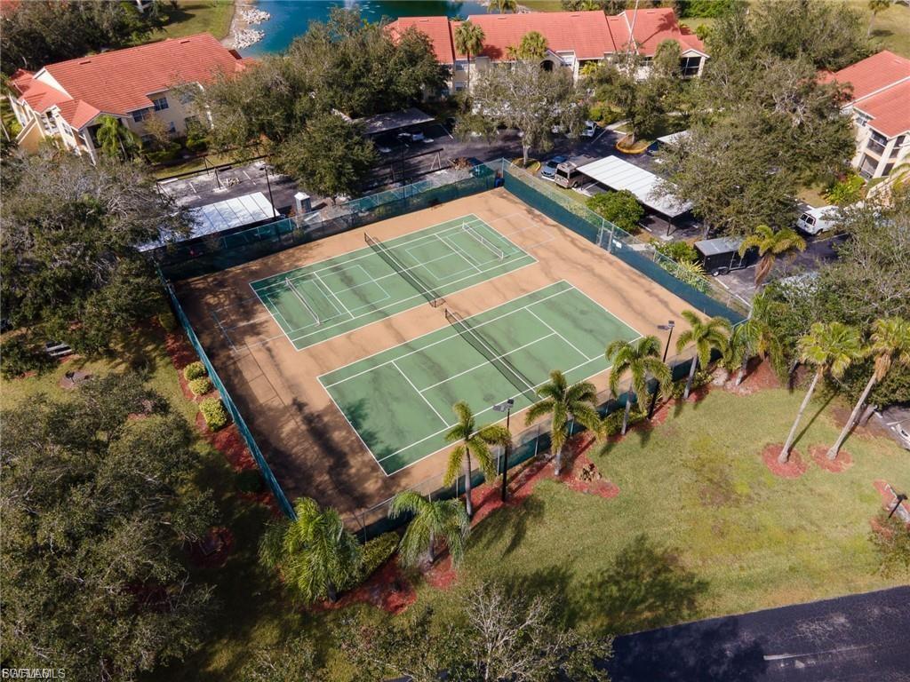 VENETIAN PALMS - Residential Lease