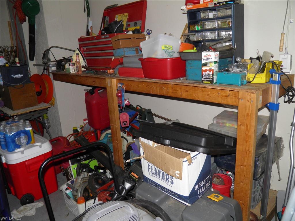 LAUREL OAKS - Residential