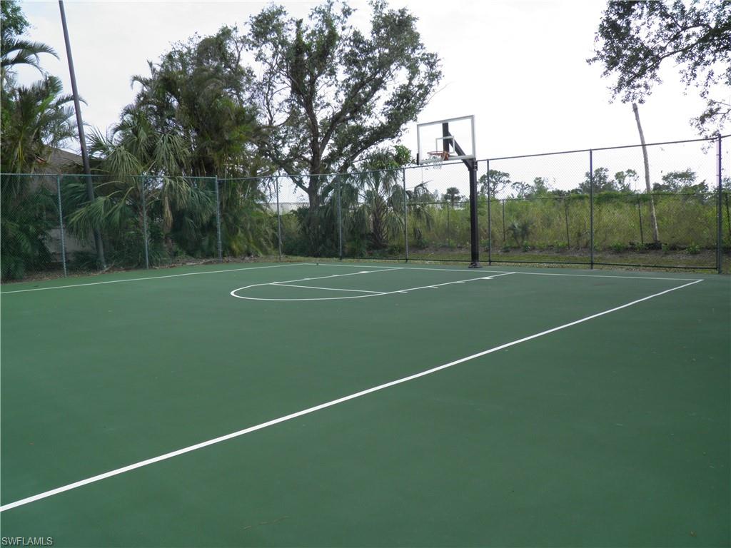 LAUREL OAKS - Residential