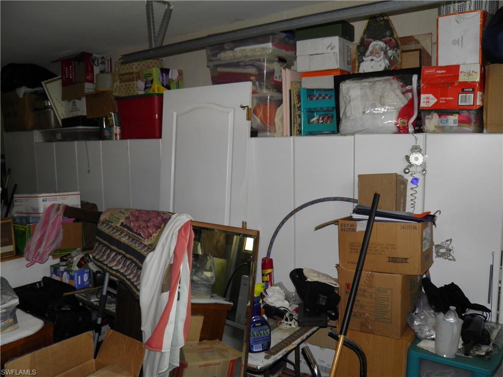 LAUREL OAKS - Residential