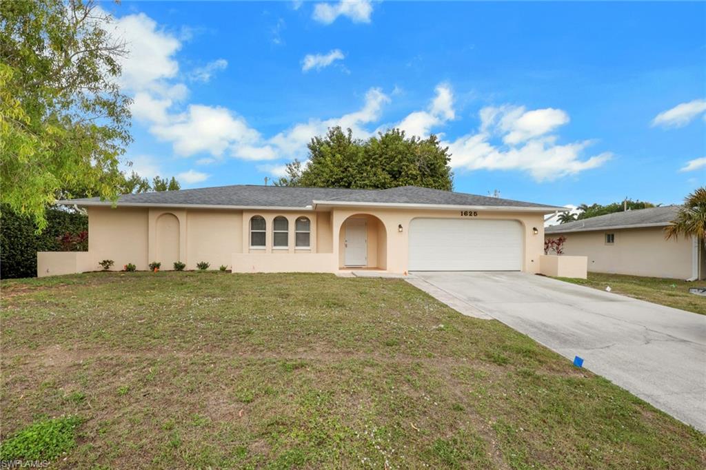 CAPE CORAL - Residential Lease