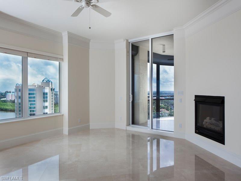 SEASONS AT NAPLES CAY - Residential