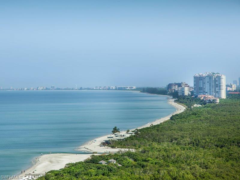 SEASONS AT NAPLES CAY - Residential
