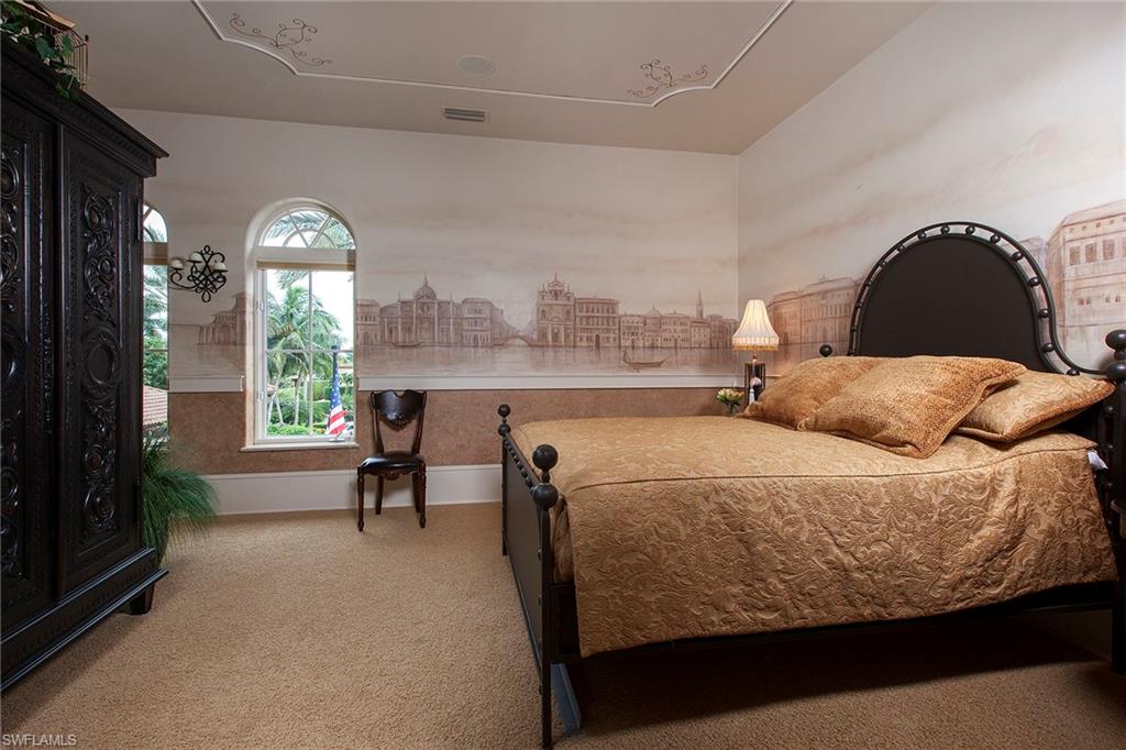 MARCO BEACH - Residential