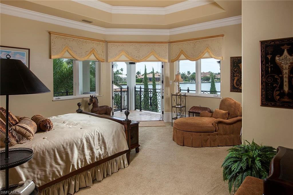 MARCO BEACH - Residential