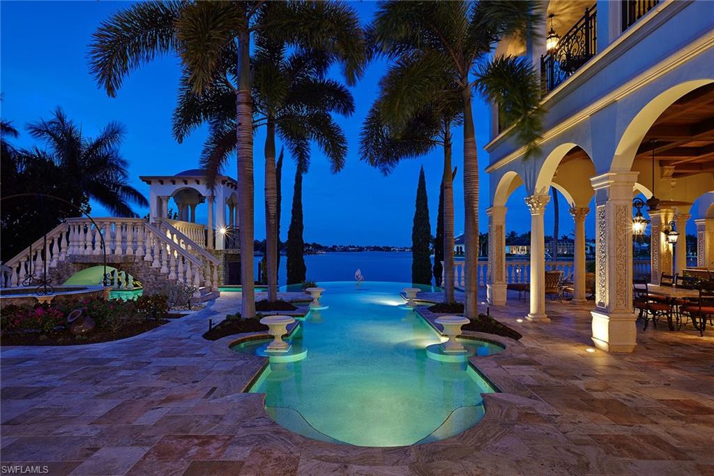 MARCO BEACH - Residential