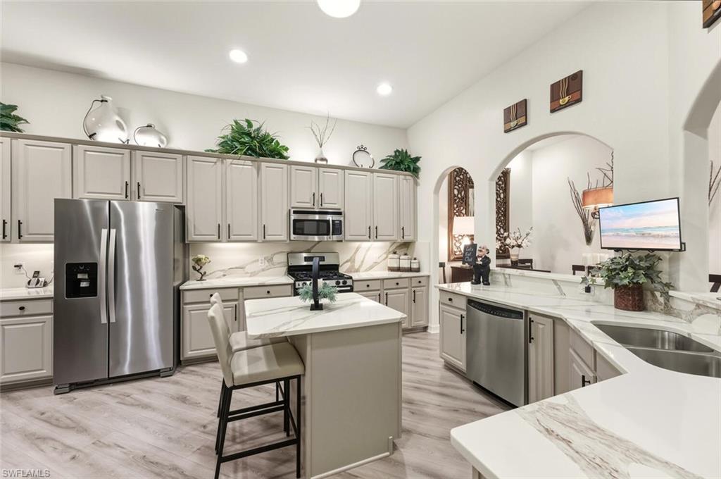 CAYMAN - Residential