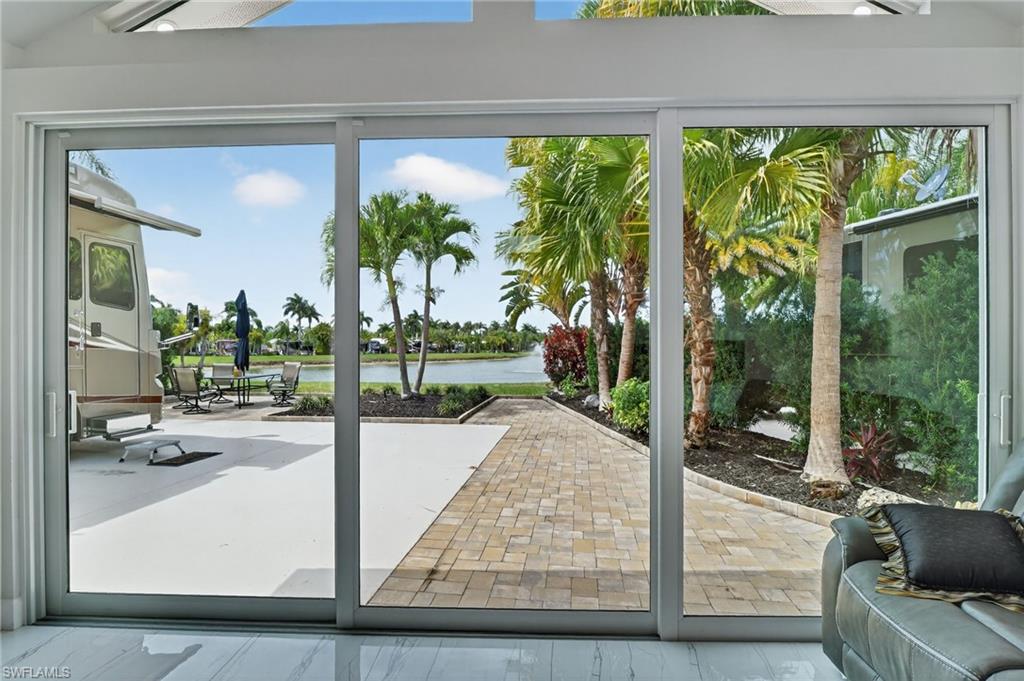 RIVERBEND MOTORCOACH RESORT - Land