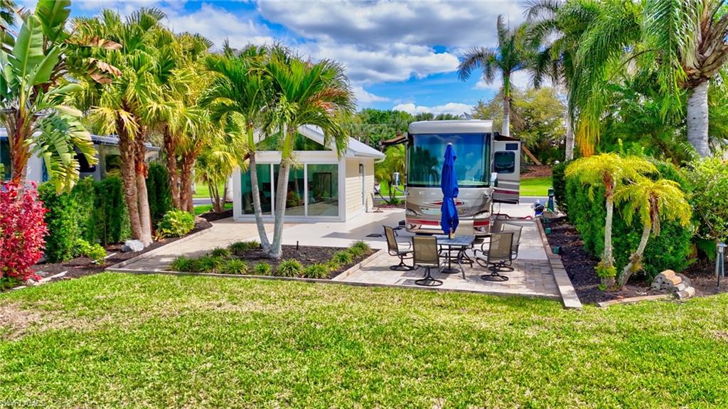 RIVERBEND MOTORCOACH RESORT - Land