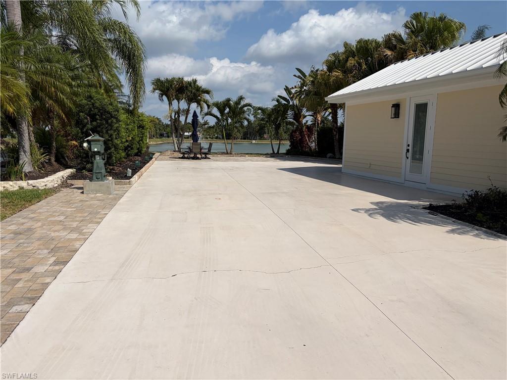RIVERBEND MOTORCOACH RESORT - Land