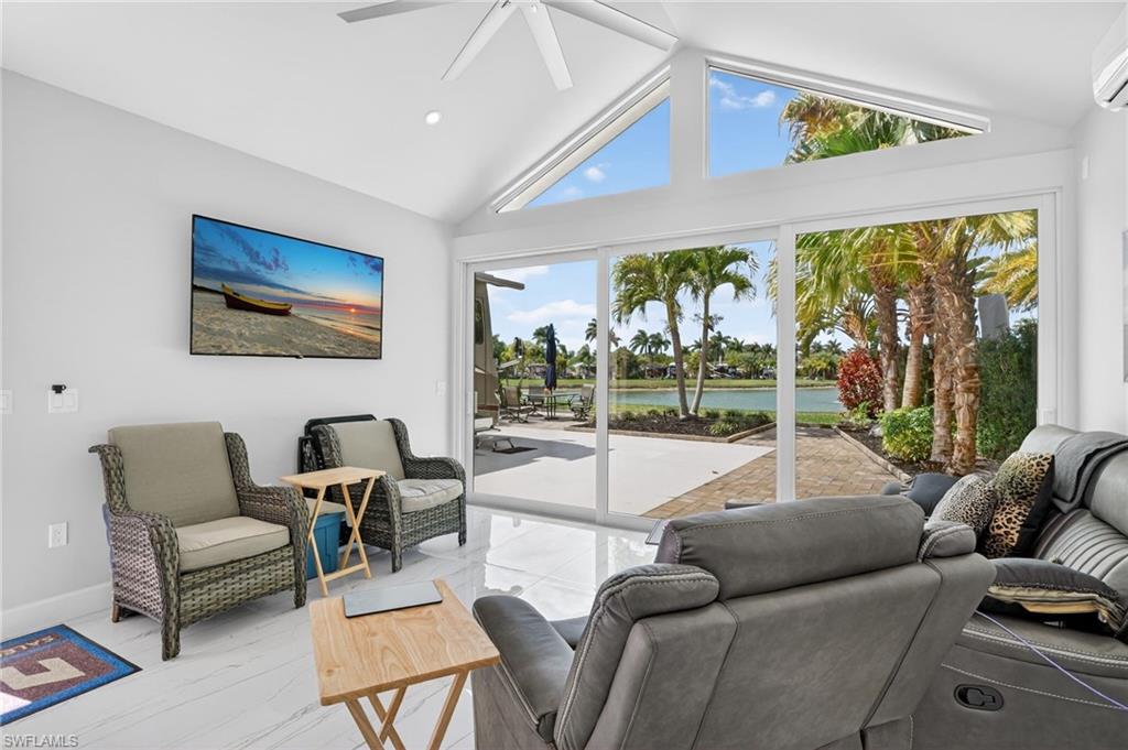 RIVERBEND MOTORCOACH RESORT - Land