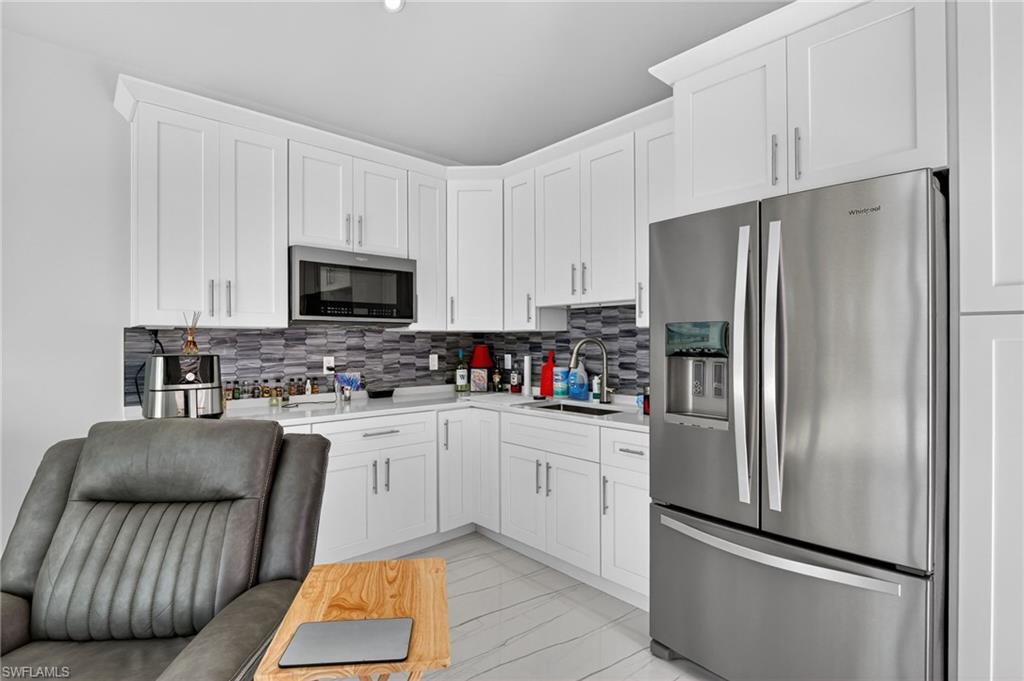 RIVERBEND MOTORCOACH RESORT - Land