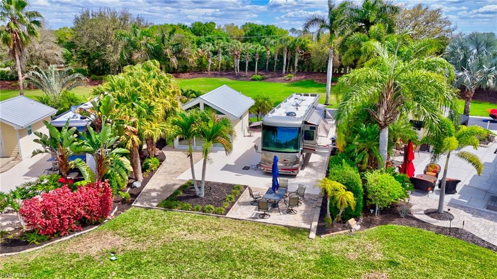 RIVERBEND MOTORCOACH RESORT - Land