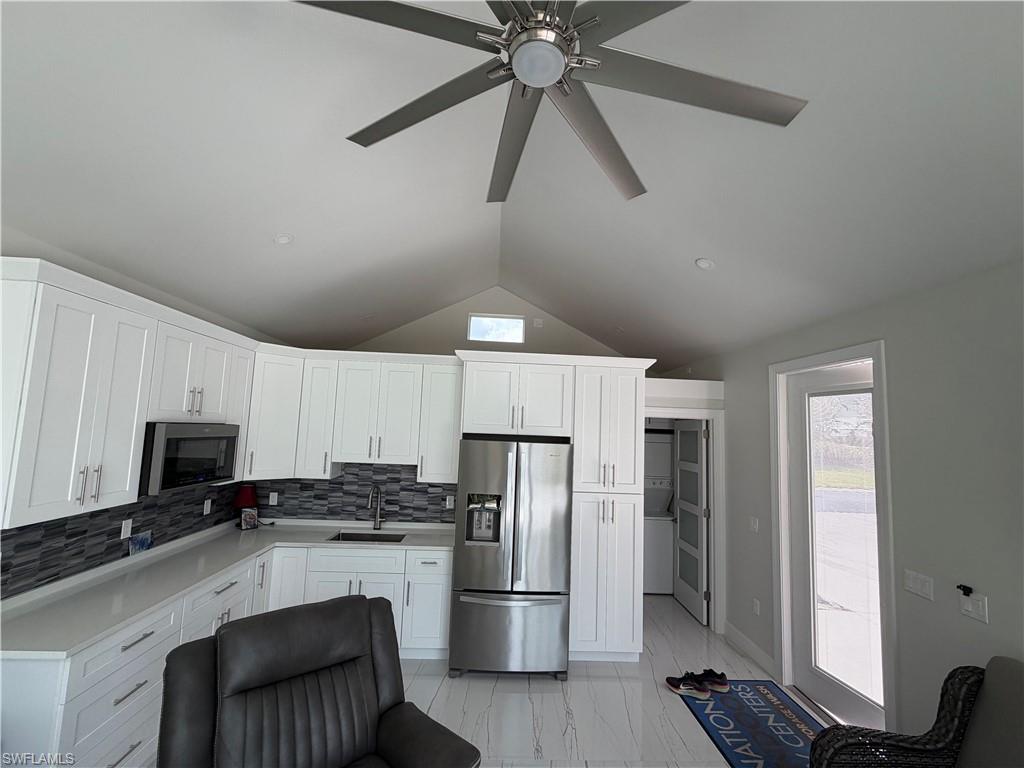 RIVERBEND MOTORCOACH RESORT - Land