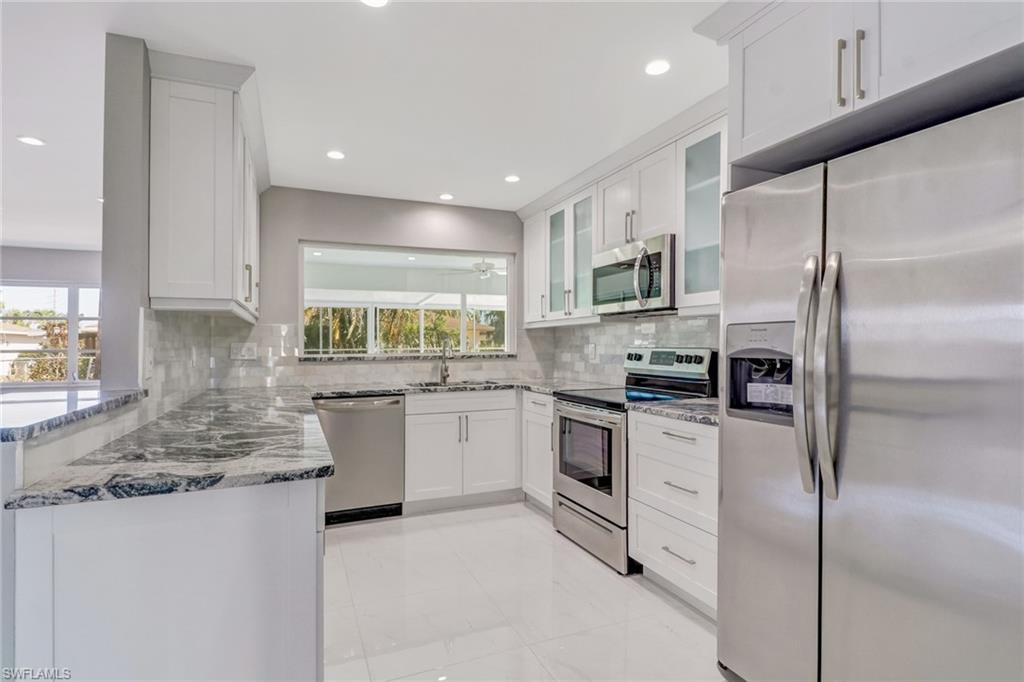 LELY GOLF ESTATES - Residential