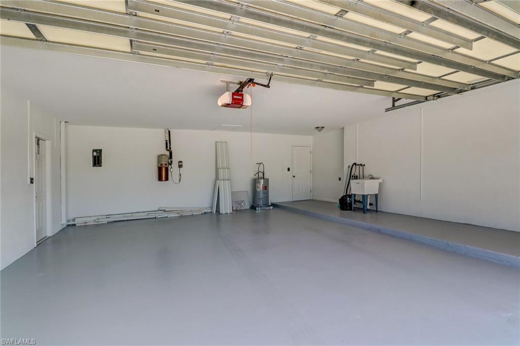 LELY GOLF ESTATES - Residential