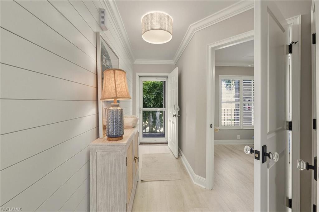 CHATEAU VANDERBILT - Residential Lease