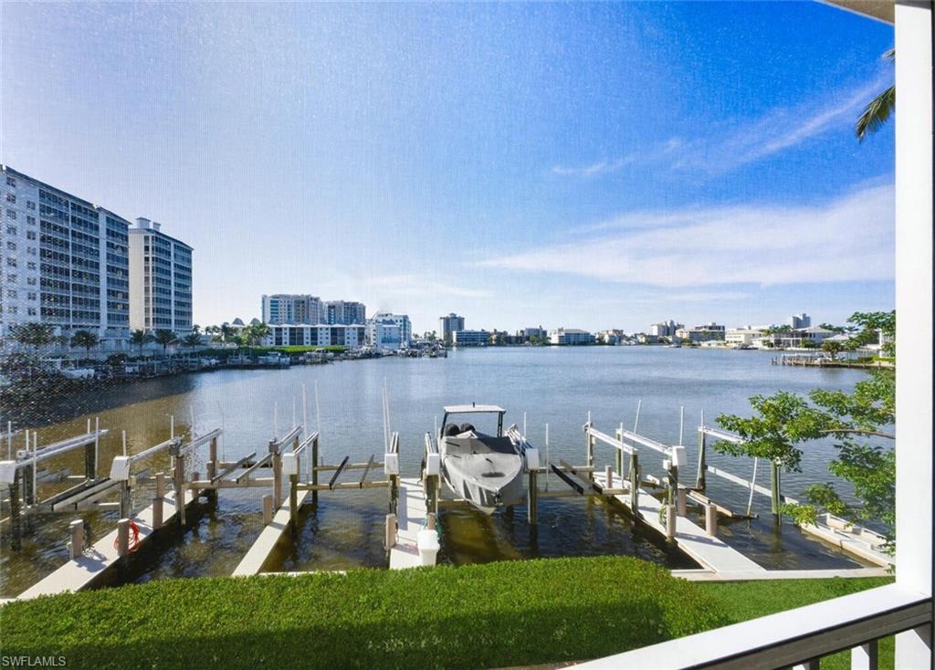 CHATEAU VANDERBILT - Residential Lease