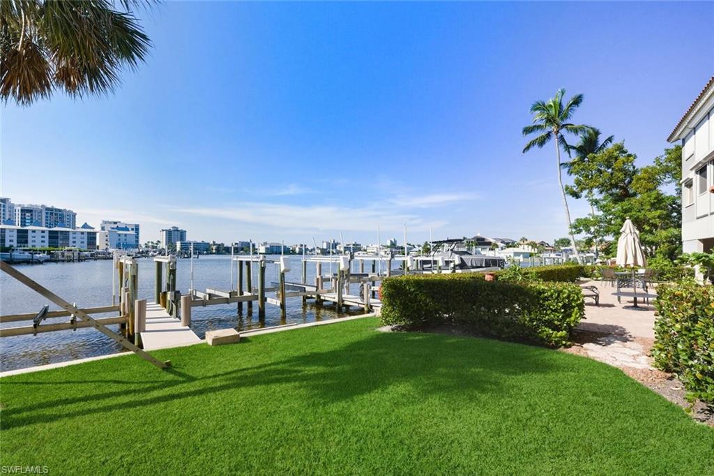 CHATEAU VANDERBILT - Residential Lease