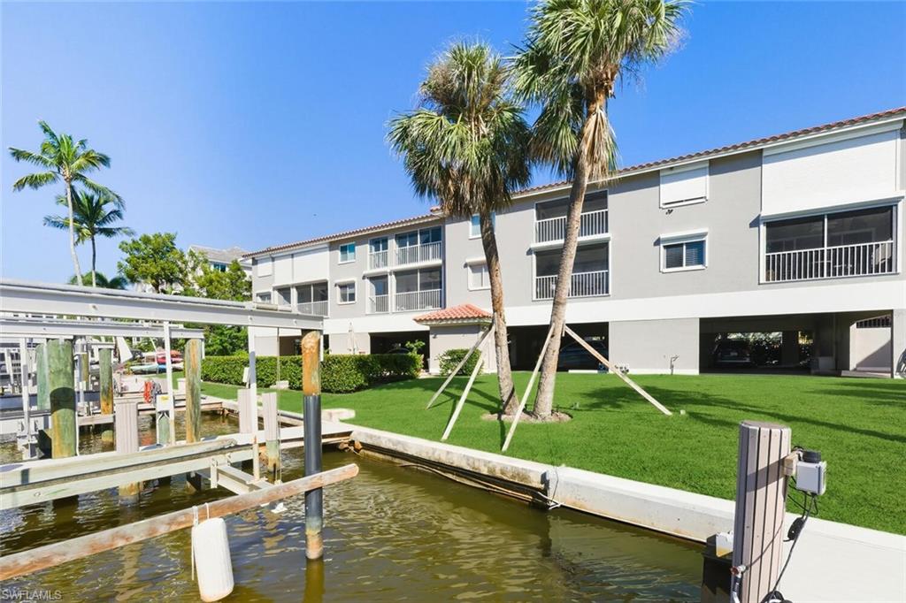 CHATEAU VANDERBILT - Residential Lease