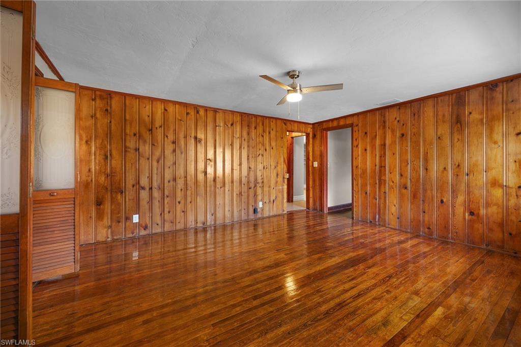 PHILLIPS 4TH DIVISION - Residential