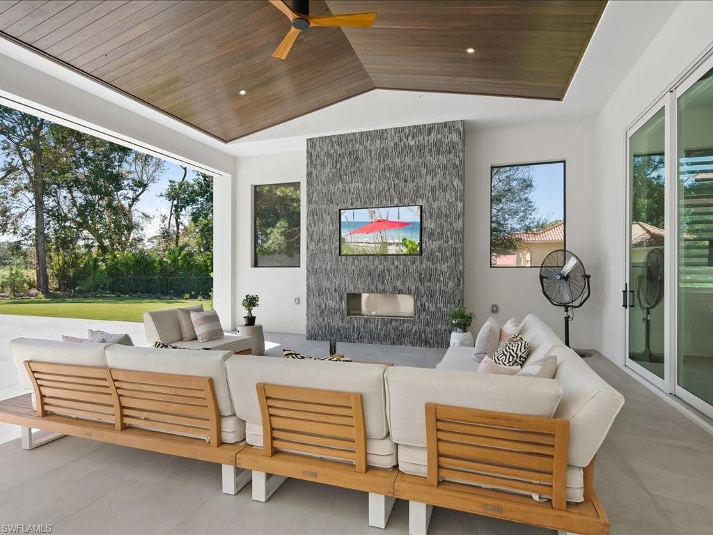 PINE RIDGE - Residential