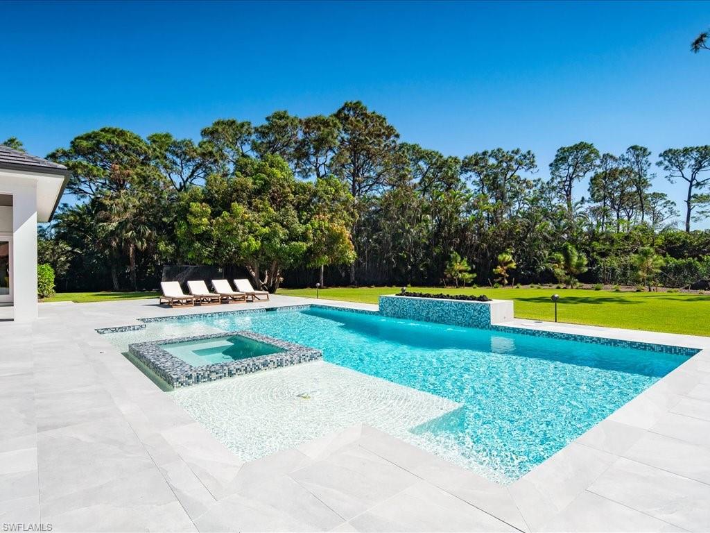 PINE RIDGE - Residential